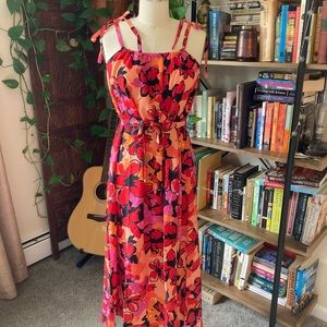 Floral tie-waist dress